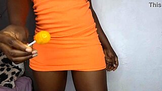 Look at that big chocolate ass on display