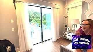 Cosmic Alien Hunts Seductive Peach and Savanna!