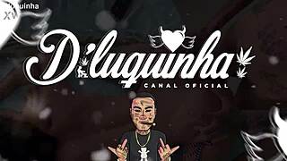 dando aquela gozada matinal com um pau enorme, tatuado, e uma amadora sexy esguichando de prazer