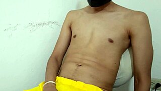 want that step uncle's cock in my ass 😈