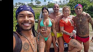 jovens transam em público em plena luz do dia 😏