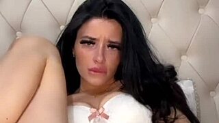 horny teen american exchange student masturbating with toys, squirting orgasm on camera 😍
