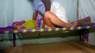 Housewife sneaks blowjob on house owner’s cock in secret