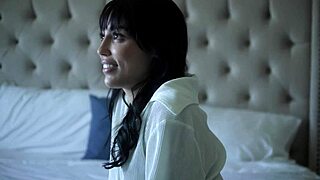 Vanessa Sky Seduces Homebuyer Codey with Big Ass