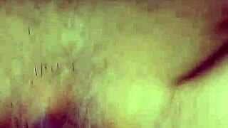 mi vecina me pide chupar porque su cornudo no puede. ella disfruta verme con otros!