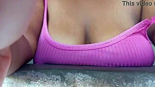 crente safada flashes big natural tits at guys from window, teasing outdoors