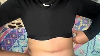 despierto a mi hermanastra en el gimnasio