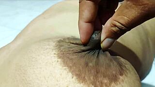 indian housewife gets big ass massaged by sales boy