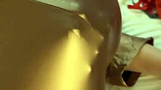 you wanna see that french amateur in lingerie sucking and licking?