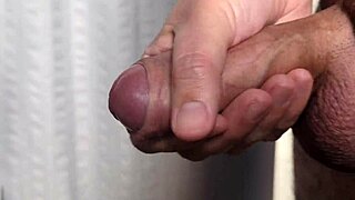 he jerks off to a cumshot in the morning light