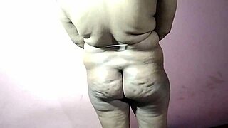 Hot Indian fucked at home!