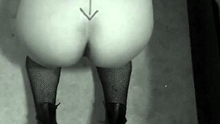 Sexy roxy acts as a total sex slave on a leash like a good whore