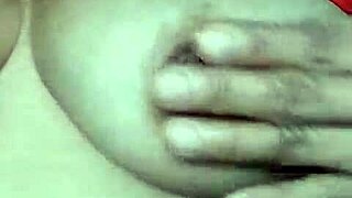 milf, are you showing off those mature curves?