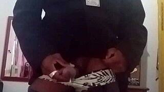 Big black guy calls on WhatsApp for blue films