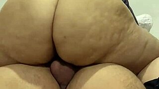 My bbw stepmom’s gorgeous colombian ass rides me before work. I can’t resist her curves!