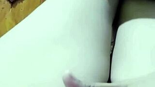 Leaked video call shows Filipina beauty stroking in April 2025