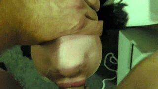 Big dildo in her pussy makes her scream with orgasms! 😍