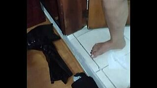 behind the scenes threesome shower tutorial