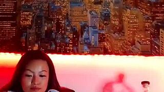 hot girl masturbates live with dildo 😏