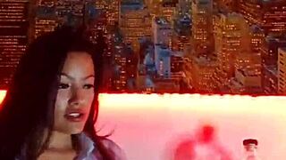 hot girl masturbates live with dildo 😏