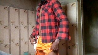 I fucked my silicone toy vaginally when I'm home alone