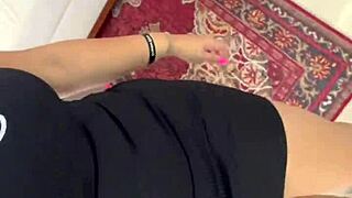 yo, banging a client in the apartment, wanna see??