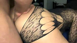 Thick curly headed lightskin throws fat ass back on bbc