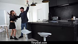 Petite Thief Begs Homeowner Not to Call Police