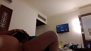 i fucked my girlfriend's mouth in the hotel room, feeling her cum