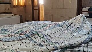 bbw safada viu deitado e não resistiu me manou e sentou gostoso