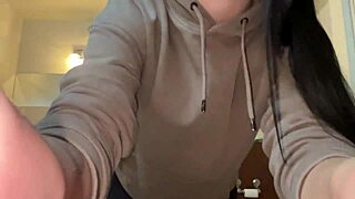 Blowjob to Stranger After Walk with Cum in Throat