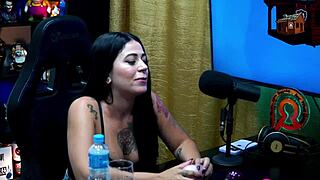 Wow, Latina Luuh Barbosa strips on podcast with Ruan! 😜