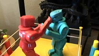 Amateur Gf Misty Delivers Close-Up Blowjob In Bath 😍