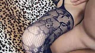 Skinny Milf Wife Shows Big Ass in Homemade Amateur Clip