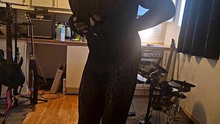 does kit willer enjoy his ass ripped by honey's monster cock in the kitchen?