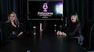 Safada Gotica Shows Off Blowjob Skills, Breasts Sucked By Fans - Carol Rhcp Sheer Red