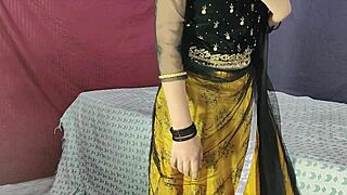 Indian couple explores anal close-ups with driver in wild countryside ride