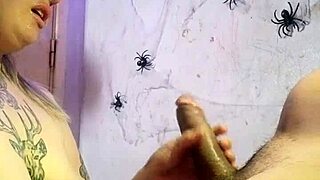 Halloween Elf Deepthroats Black Dick