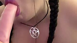 Kandy kane, sri lankan housewife, gives slutty blowjob