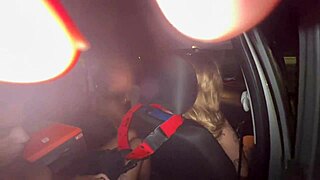 eu fiz uma putaria no estacionamento do shopping com as gostosas