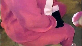 Mature Venezuelan Teased in Lima Streets