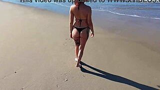 i flash my big tits on the beach