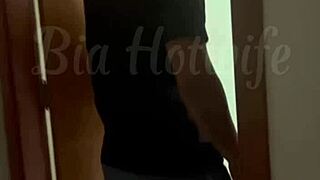 Corno Chamou O Amigo Pra Arrombar Meu Cuzinho Na Nossa Cama