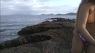 lives on the magic island with latinas and blondes