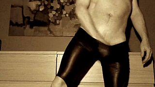 Chain strip in latex with toys