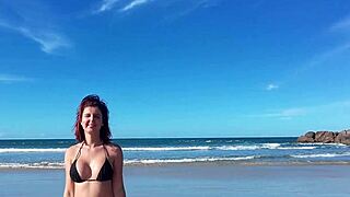 i flash my big tits on the beach