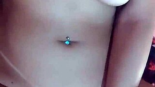 Tarada Por Sexo Ataca De Novo Com Brinquedos Porque O Marido Está Trabalhando