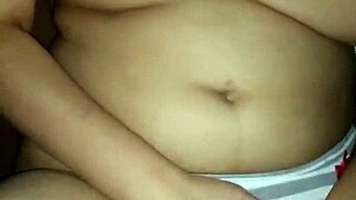 latina playing with pussy in homemade amateur scene