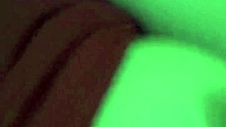 linda puta de tetas naturales y cuerpo delgado