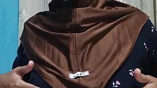 Stunning hijab student toys her ass in empty house